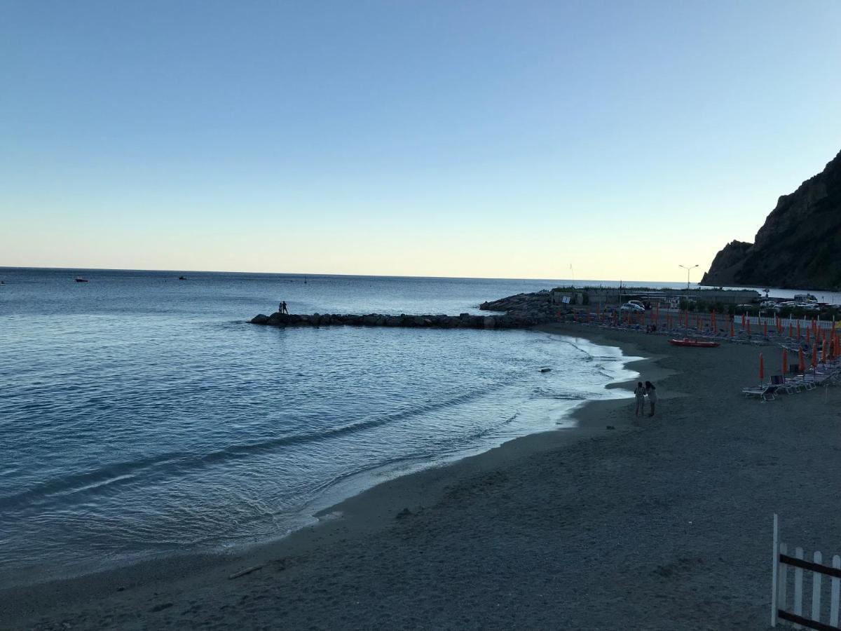 Ca Lea Beach House モンテロッソ・アル・マーレ エクステリア 写真